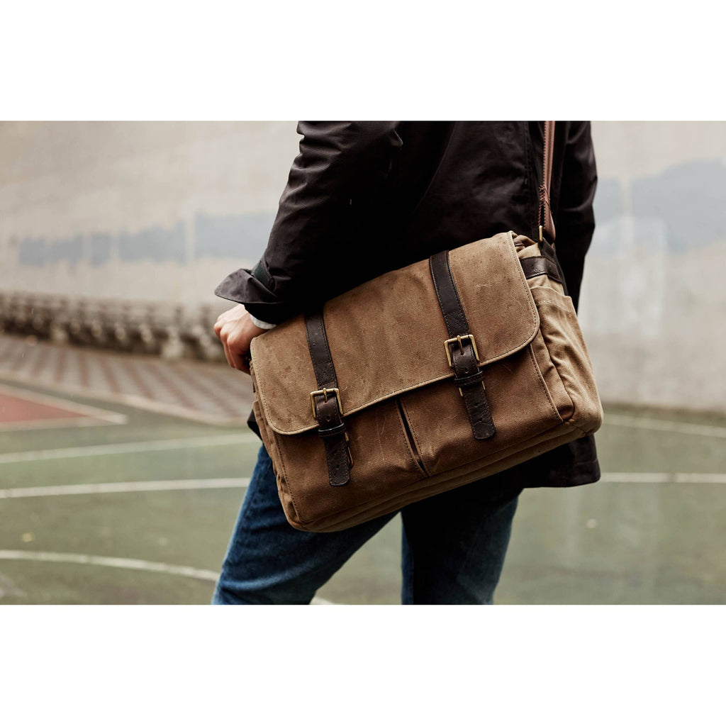 Black Camera Messenger Bag Y74285